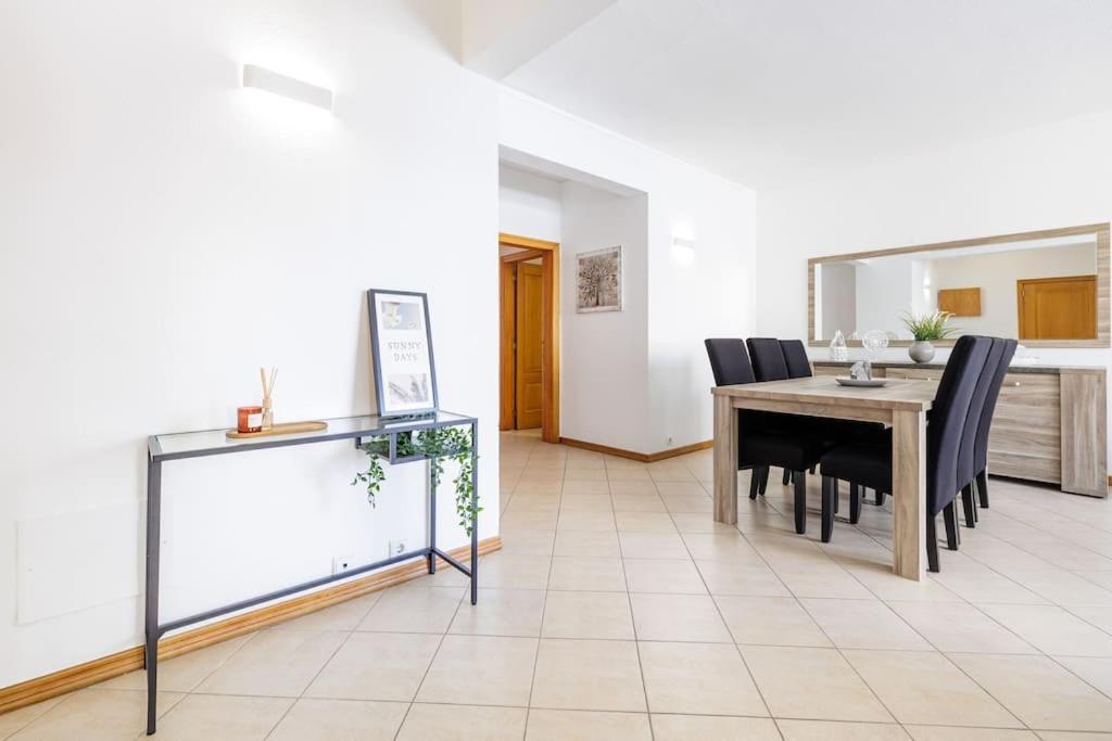 Sea-Front 1' Min! - Apartment With Ac & Wifi クアルテイラ エクステリア 写真